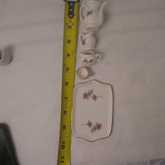 LEFTON Miniature Tea Set White Lilac with Gold Trim 6 Piece' Vintage Collectible - Picture 8 of 9
